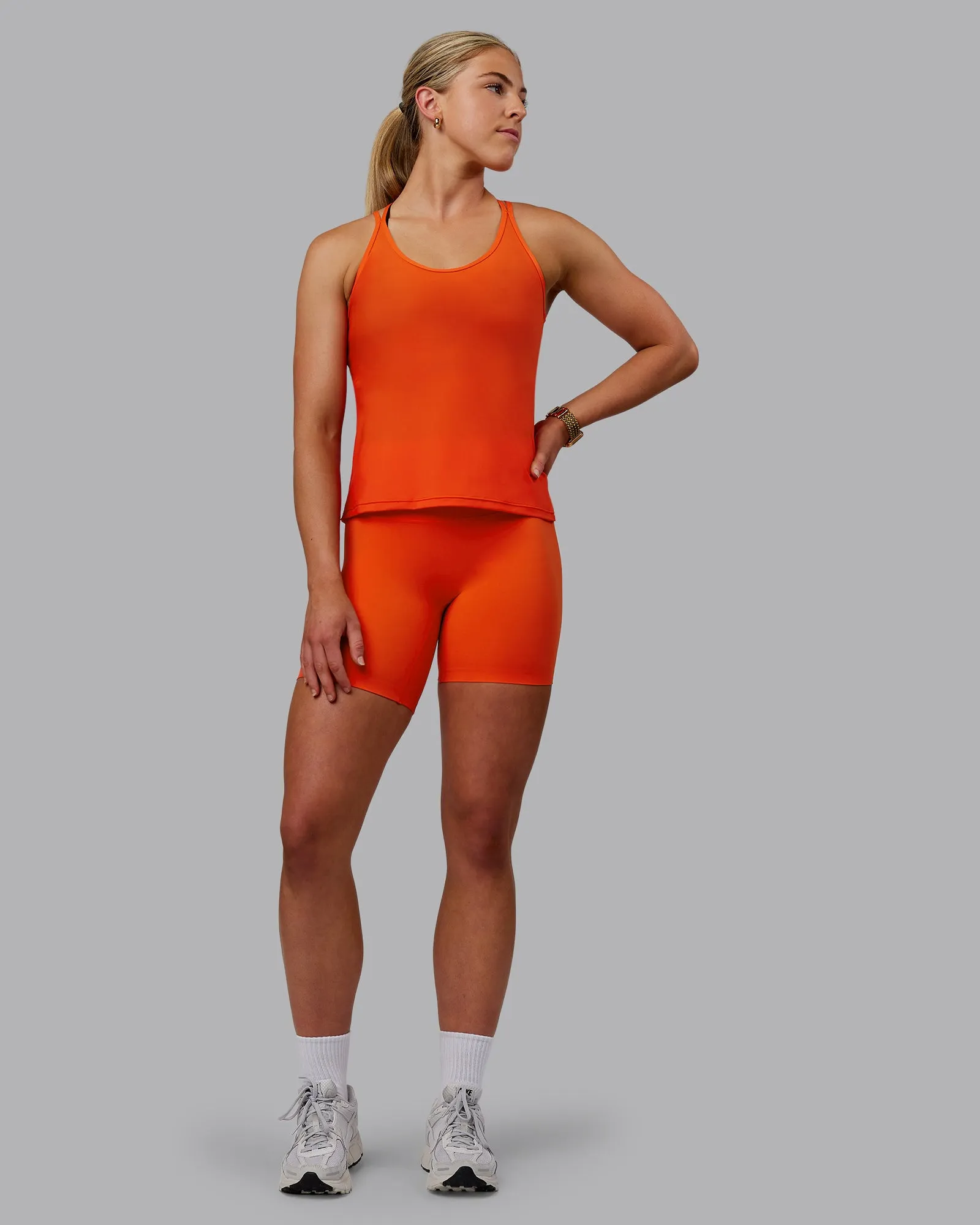 Apex Lightweight Performance Tank - Grenadine
