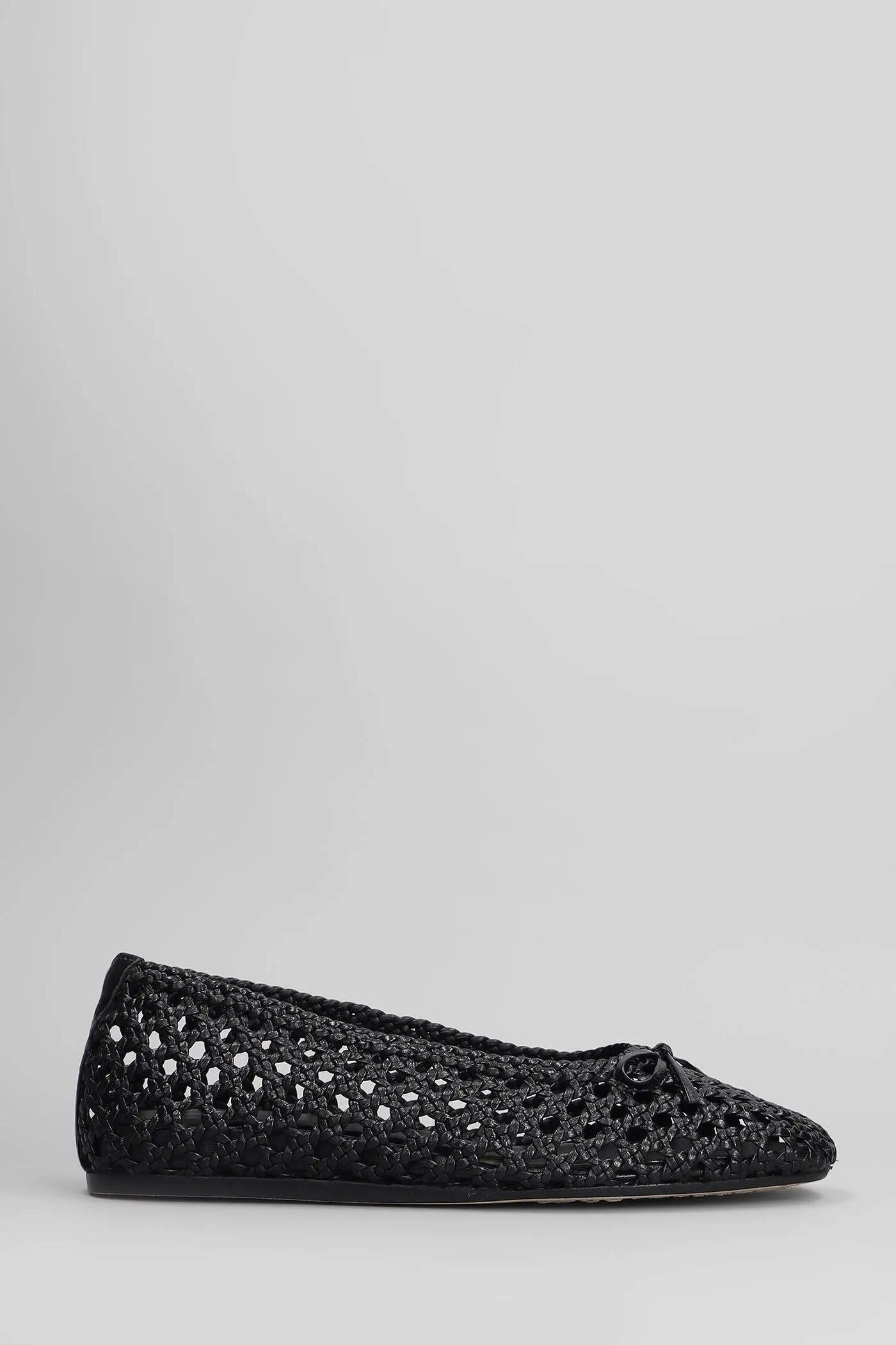 Ballet flats in black leather