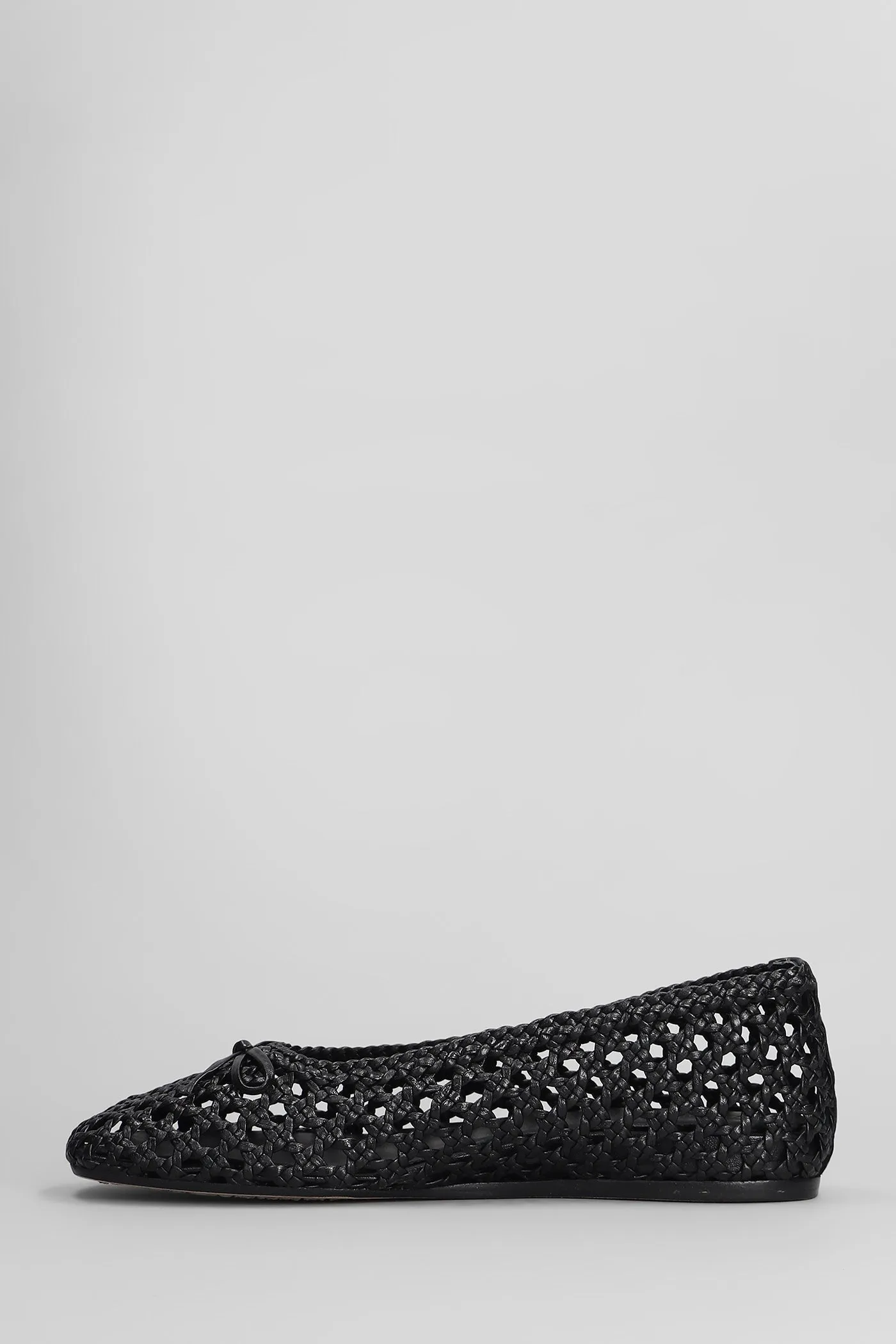 Ballet flats in black leather