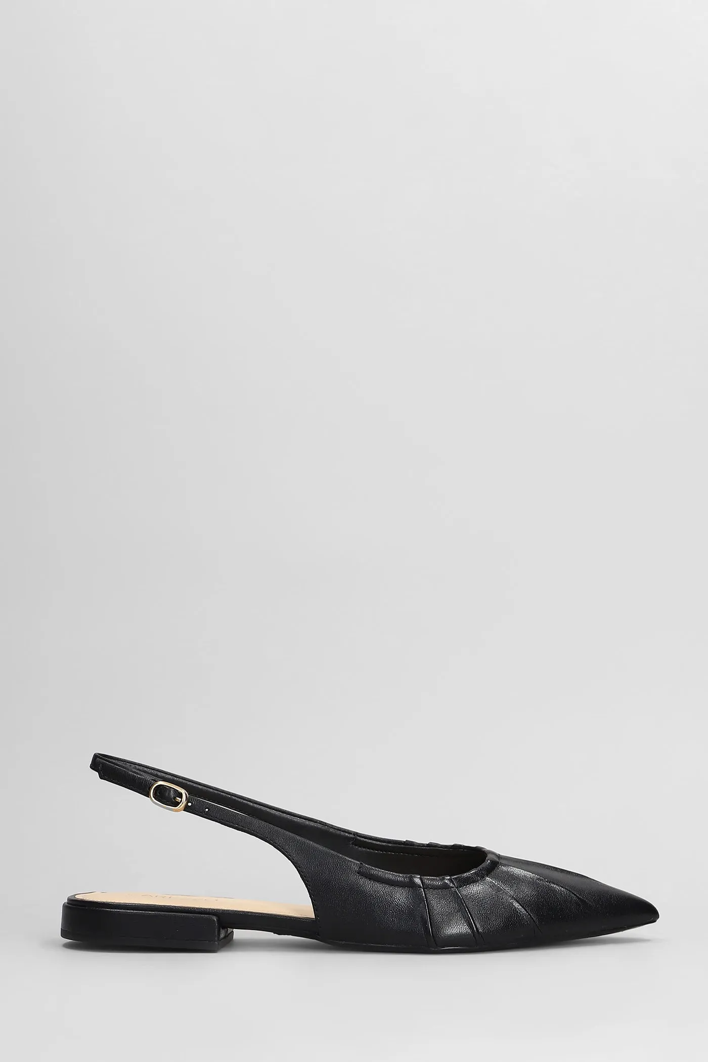 Ballet flats in black leather