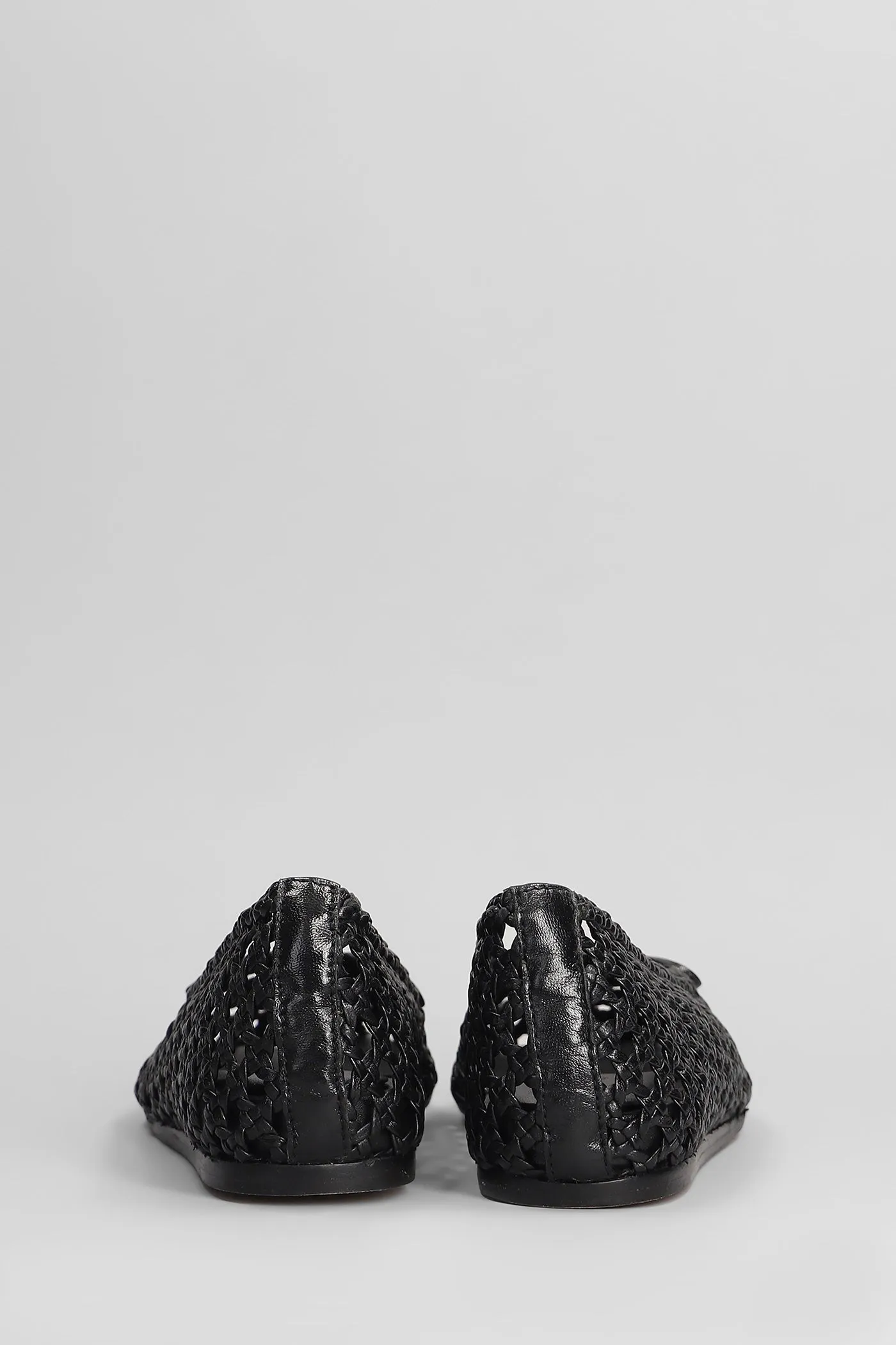 Ballet flats in black leather