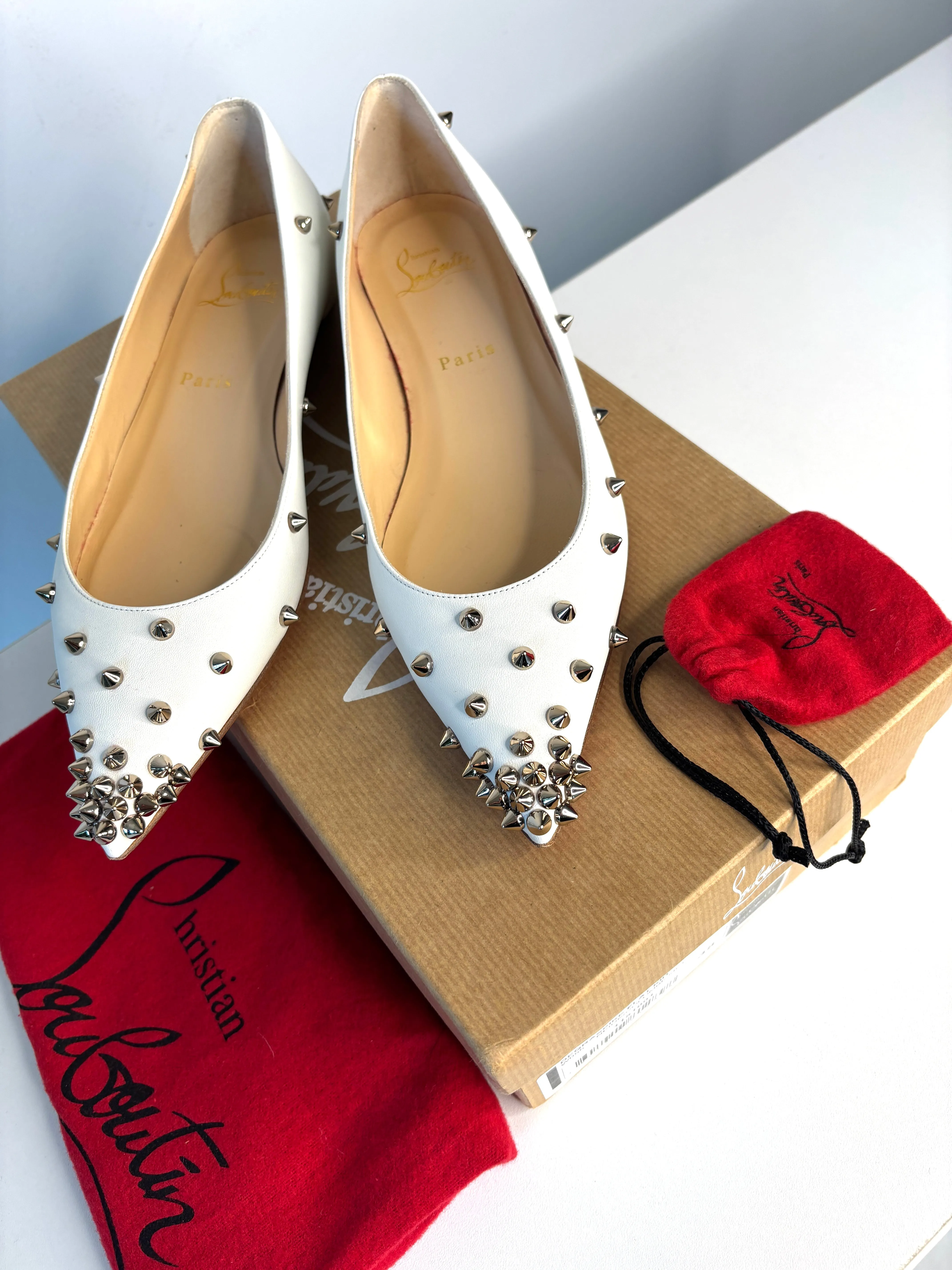 Christian Louboutin Degraspike White Leather Flat Pumps 38 UK5 - Preloved