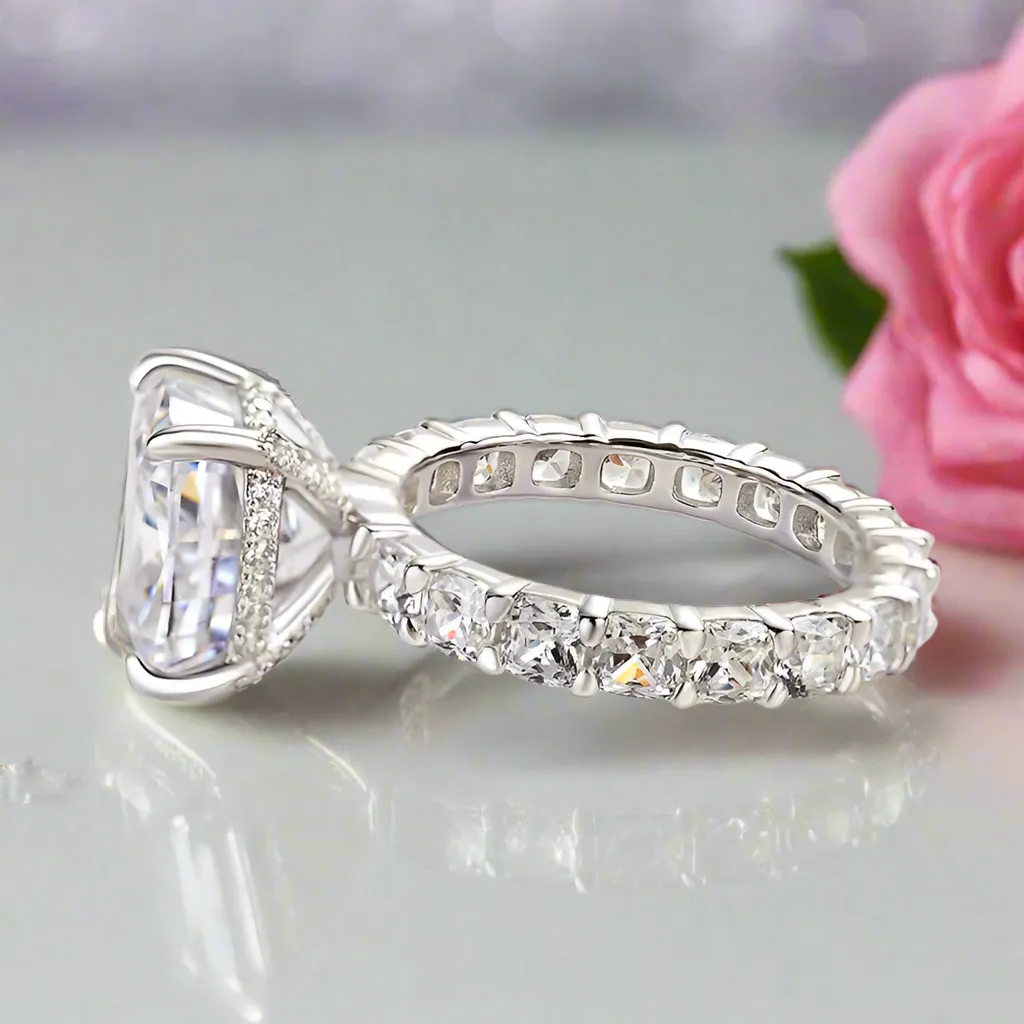 Elegant 3.5ct Cushion Cut Diamond Engagement Ring