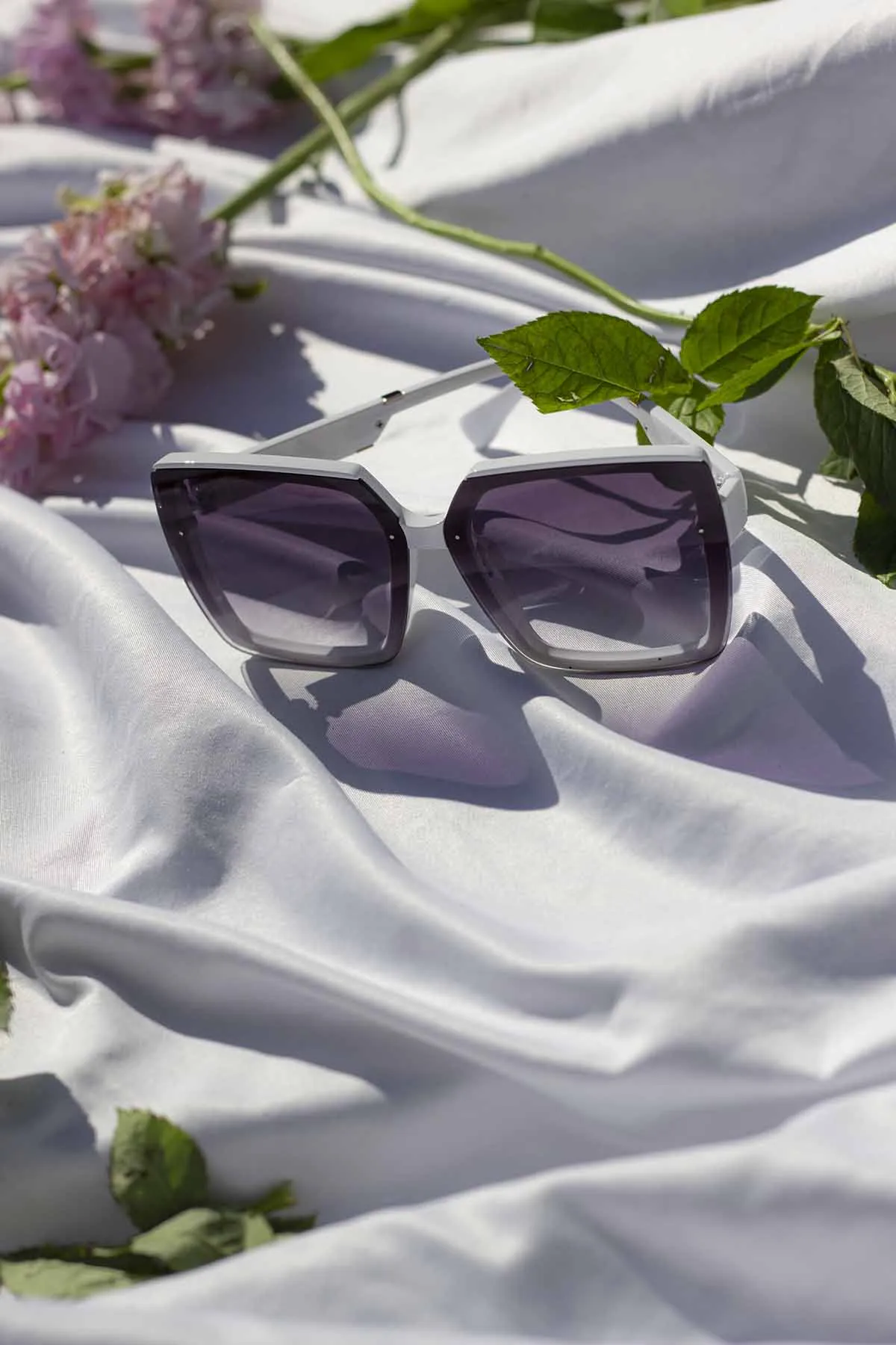 Front Lens Chunky Square Angled Sunglasses