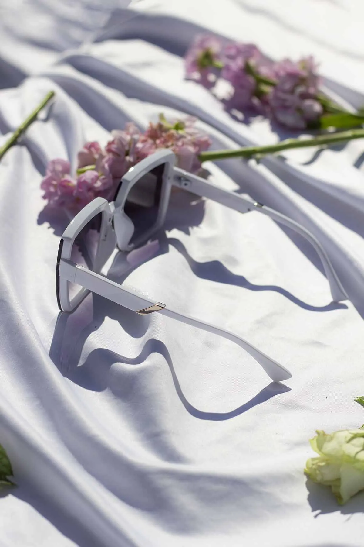Front Lens Chunky Square Angled Sunglasses