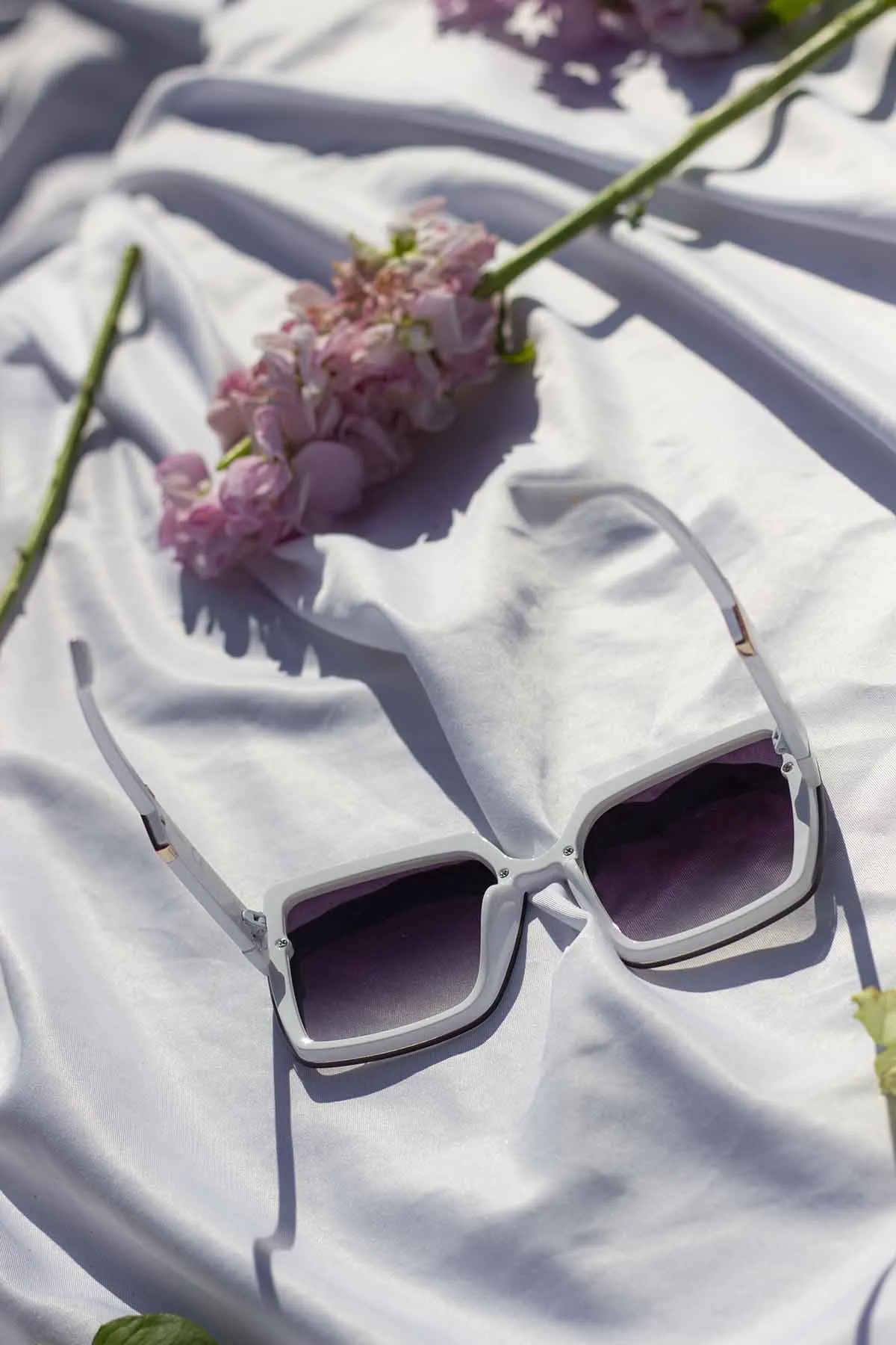 Front Lens Chunky Square Angled Sunglasses