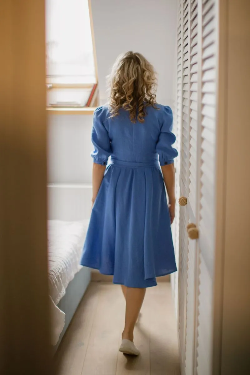 Mock-Neckline Elegant Linen Dress