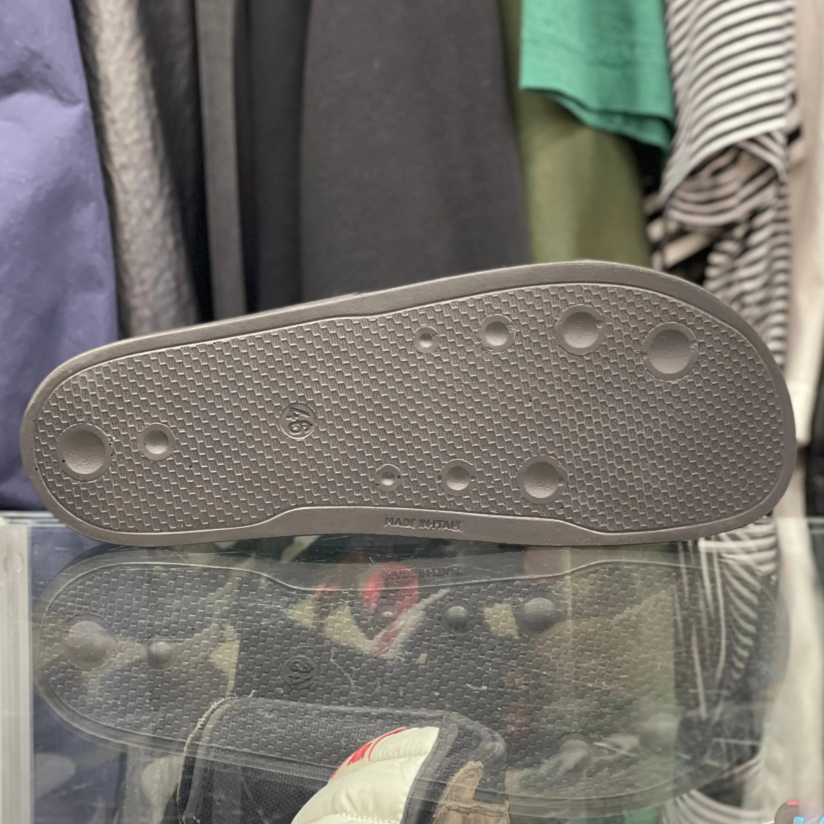 OFF-WHITE Slides “Black”