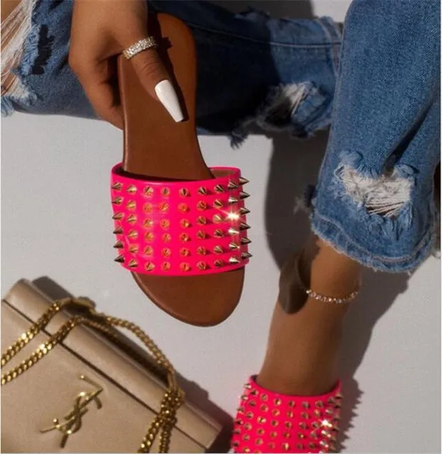 Rivet Spike Slides