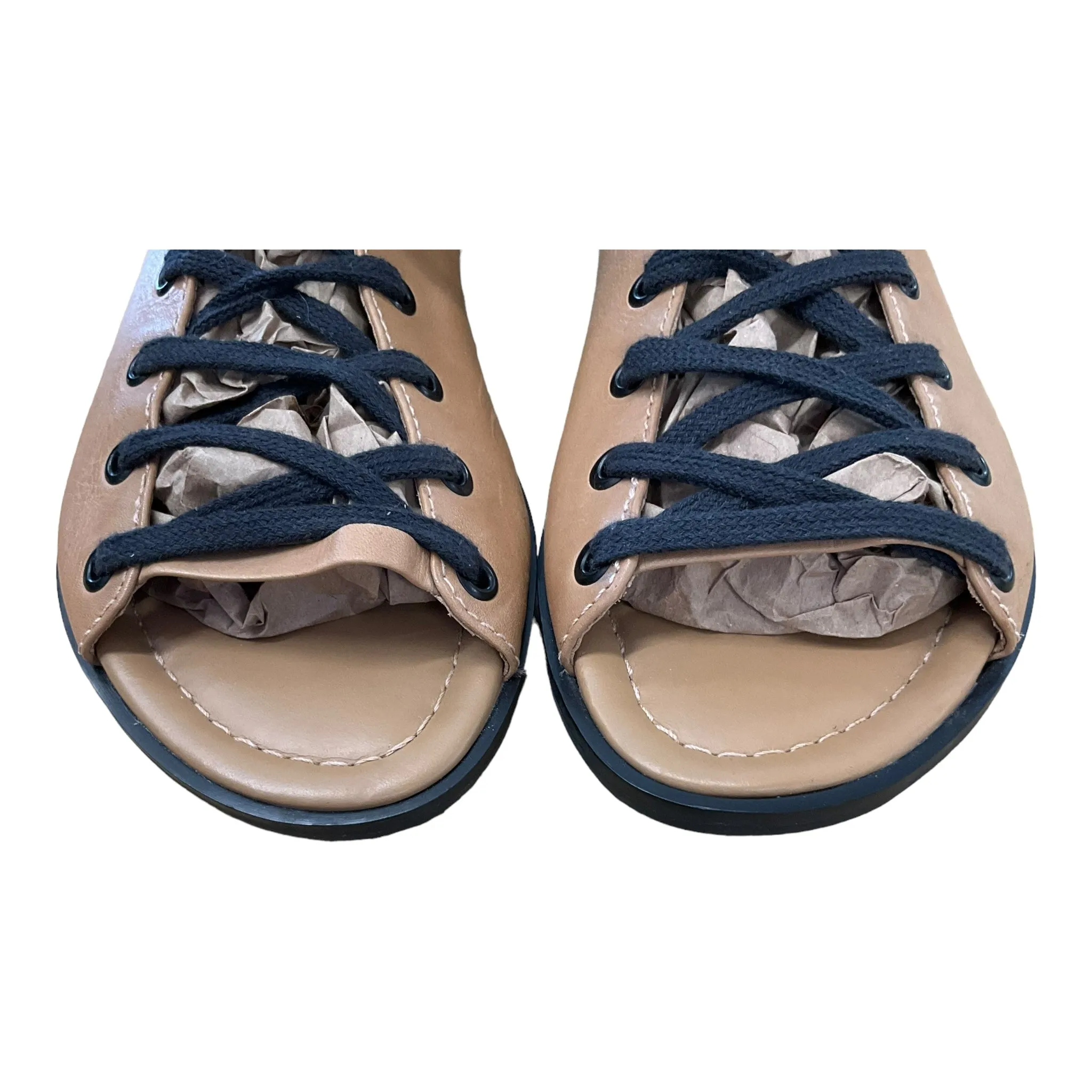 Sandals Flats By Cma  Size: 6.5